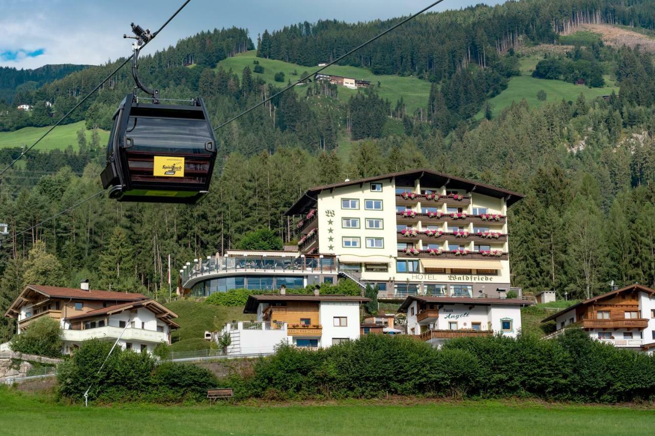 Hotel Waldfriede - Der Logenplatz Im Zillertal Fügen Εξωτερικό φωτογραφία